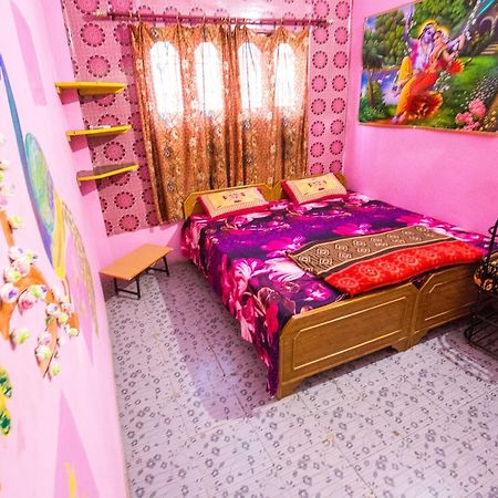 Somit Paying Guest House Varanasi Bagian luar foto