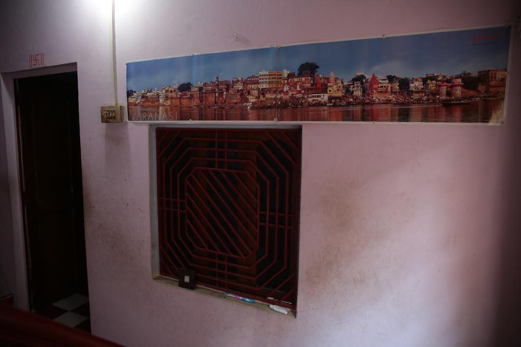 Somit Paying Guest House Varanasi Bagian luar foto