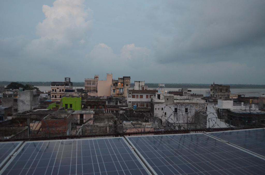 Somit Paying Guest House Varanasi Bagian luar foto