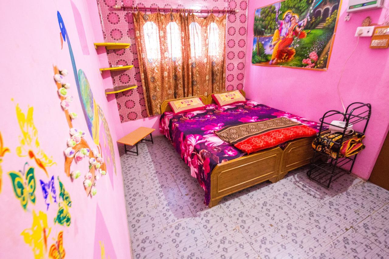 Somit Paying Guest House Varanasi Bagian luar foto