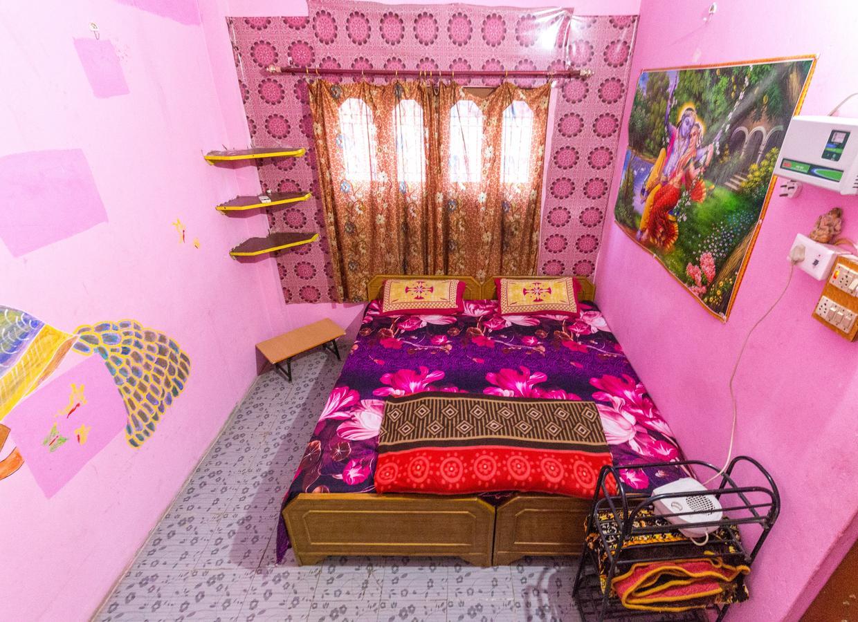 Somit Paying Guest House Varanasi Bagian luar foto