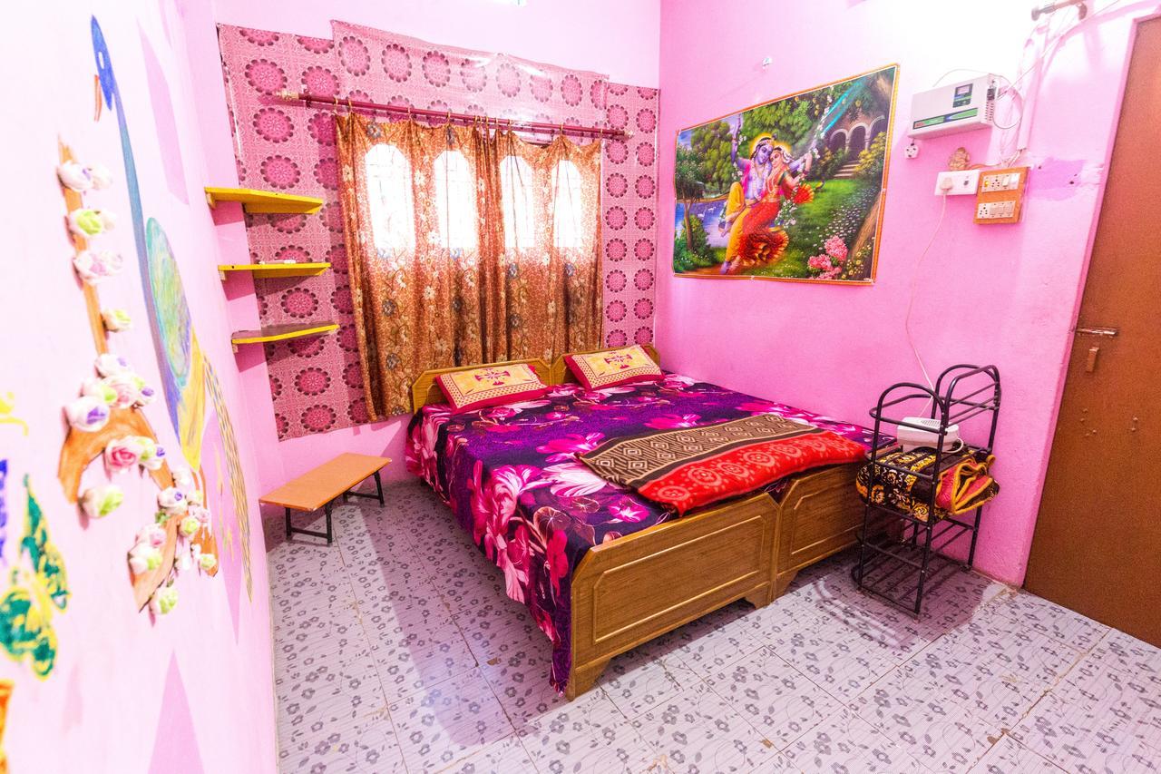 Somit Paying Guest House Varanasi Bagian luar foto